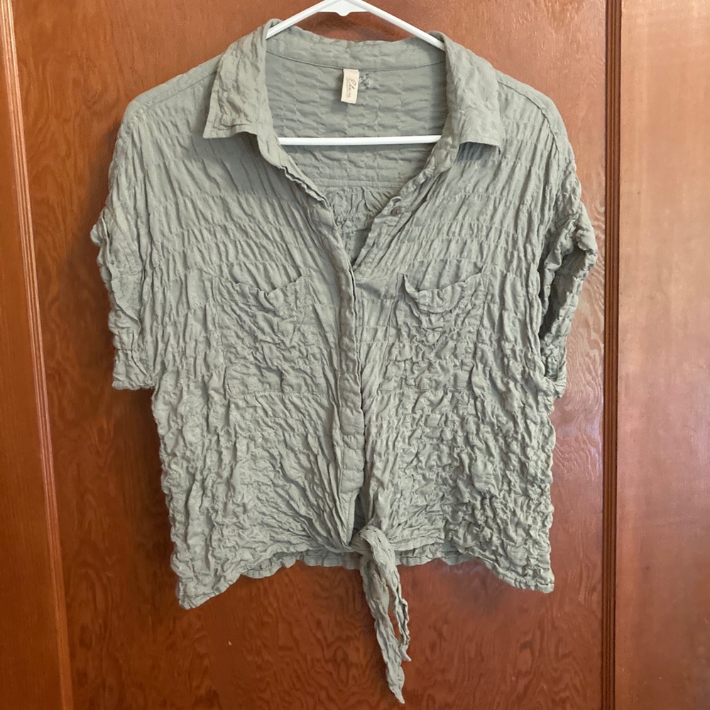 boutique tie front ruched fabric blouse